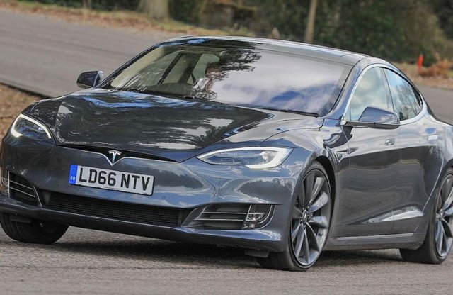 Hatótávpara? Íme a top 10 legmesszebbre jutó elektromos autó!