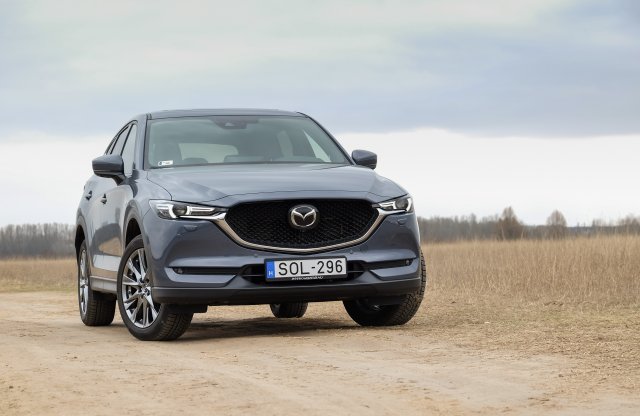 Turbó nincs, prémium, sőt luxus is van - Mazda CX-5 teszt