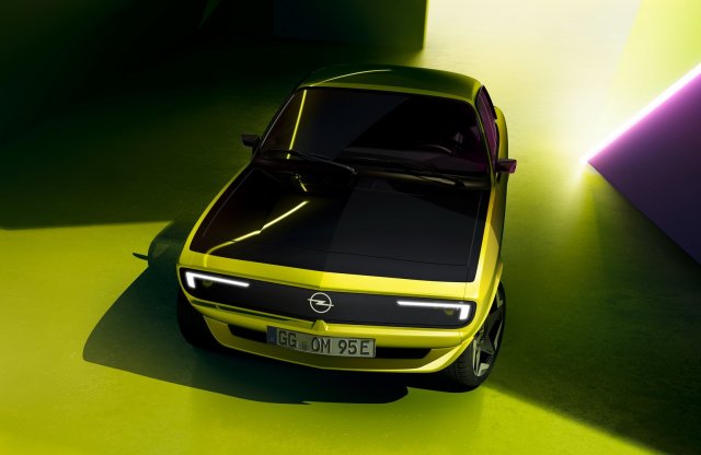 Visszatérhet az Opel Manta, de már elektromos hajtással