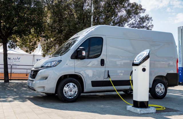 Dupla ünnep: a Föld Napján debütált a Fiat E-Ducato