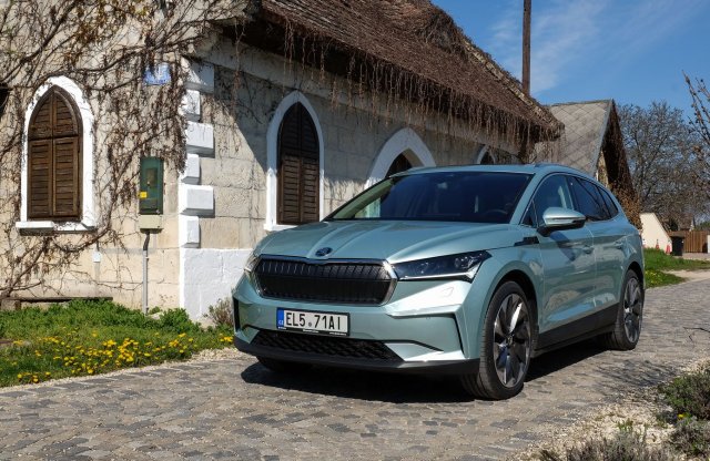 Kipróbáltuk, nem kíván kompromisszumot a Skoda Enyaq iV