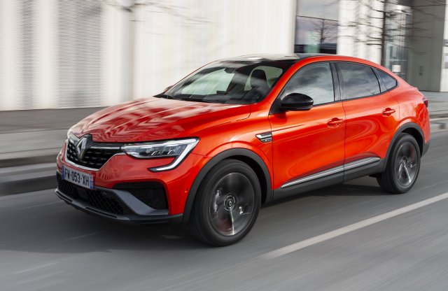 9,3 millió forintért már lehet Renault terepkupéd