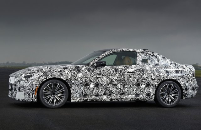 Legendás helyszínen debütál egy legendás BMW leszármazottja