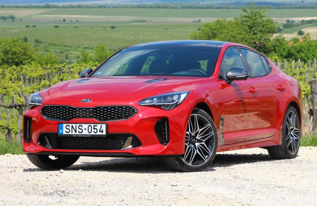 Ilyen egy igazi Gran Turismo! - Kia Stinger GT teszt