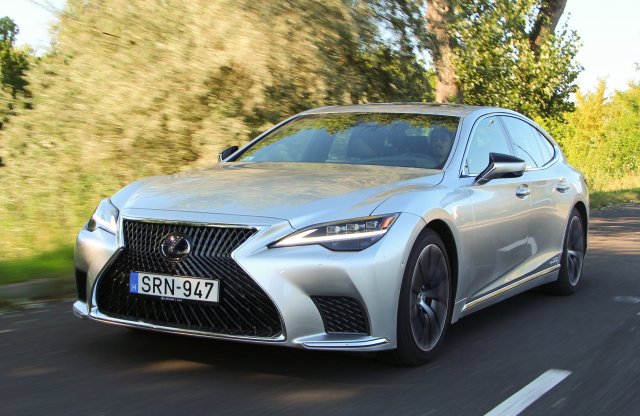 Guruló dódzsó - Lexus LS 500h teszt