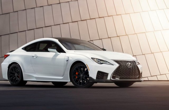 Új V8-ast fejleszt a Toyota - vajon megkapja a frissülő RC F?