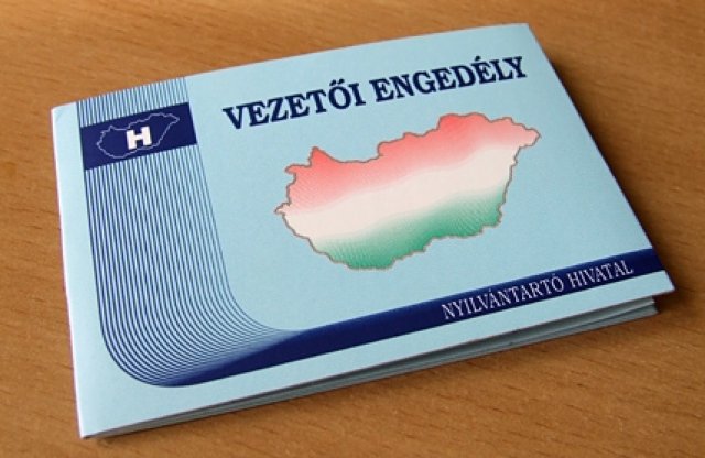 Rohamtempóban drágult a jogsiszerzés