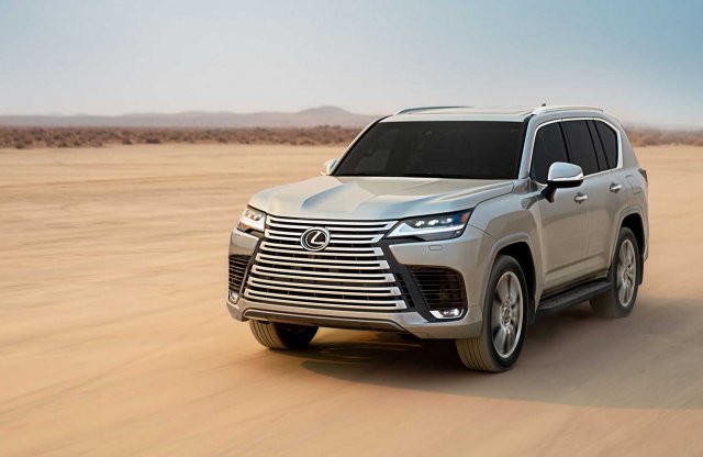 A BMW-k is megirigyelhetik, akkora maszkot kapott a Lexus LX