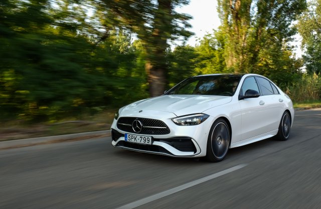 Menőségérzet - Mercedes-Benz C 300 teszt