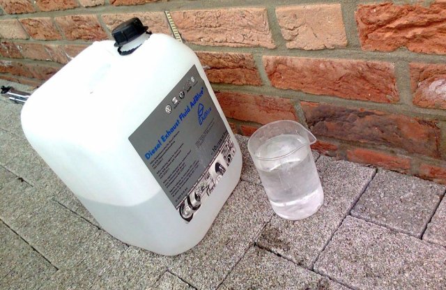 Egyre súlyosabb az AdBlue hiány, betárazni mégsem érdemes!