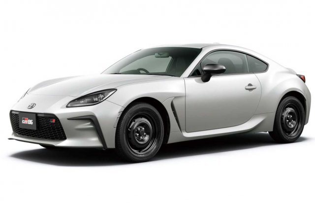Acélfelnivel, sallangok nélkül is készül Toyota GR 86