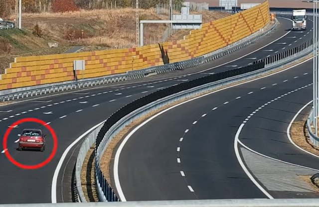 Újabb sokkoló videókat tett közzé a Magyar Közút