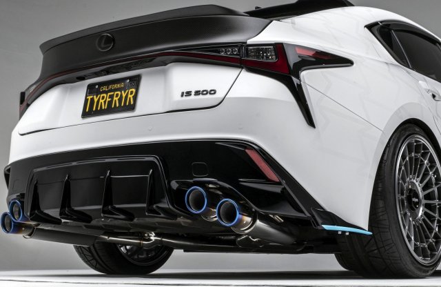 Ilyen a vérbeli amerikai Lexus tuning!