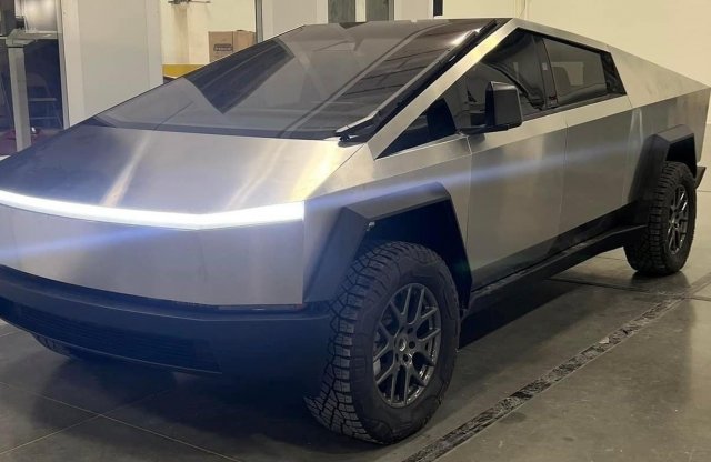 Idén érkezhet a Tesla Cybertruck?