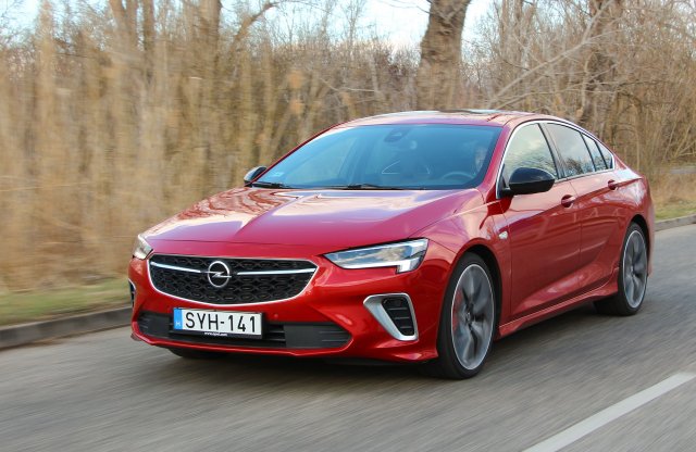 Konzervatív értékek - Opel Insignia GSi teszt