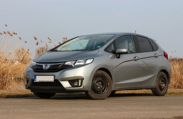Csak Jazz és más semmi? - Honda Jazz 1.3 Elegance CVT, 2016