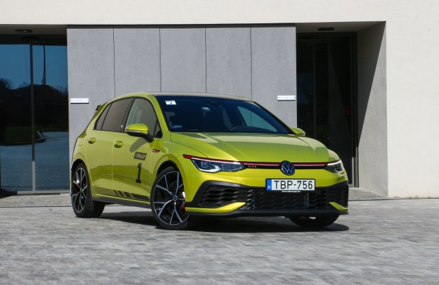 Euro-normákkal fojtogatott új király? Íme a Golf GTI Clubsport!