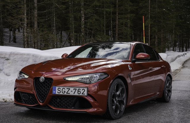 Ez nem autó, ez iparművészet - Alfa Romeo Giulia Q teszt