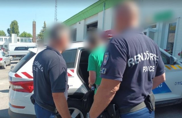 Bilincsben még egy kenőpénzért műszakiztató?
