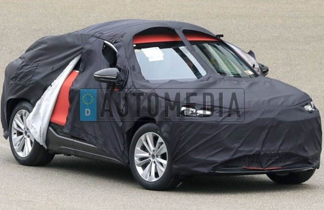 Kémfotókon az Audi új, teljesen elektromos kupé-SUV-ja!