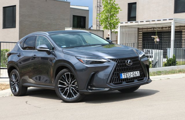 Ezt mutassátok meg a többi prémiumgyártónak: Lexus NX 350h teszt