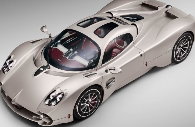 Utolsó tánc? Debütált a 864 lóerős, kézi váltós Pagani Utopia