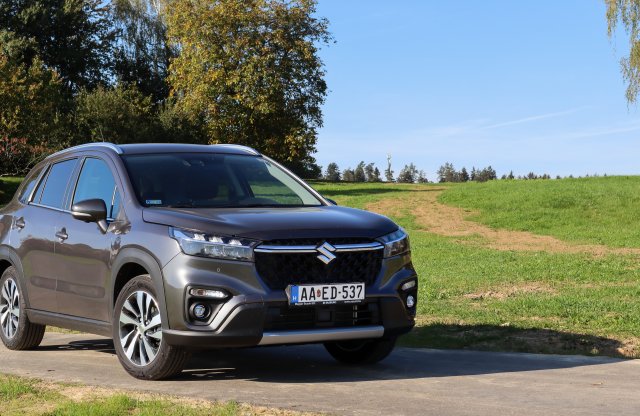 Elég erős? Maratoni teszten a Suzuki S-Cross hibrid