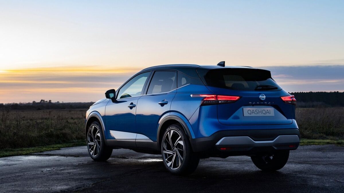 NISSAN