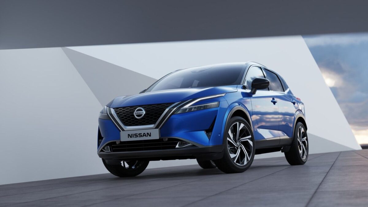 NISSAN