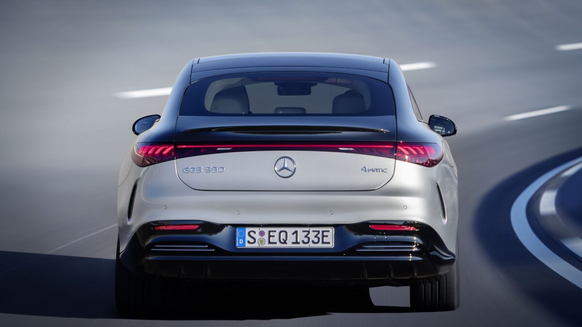 MERCEDES-BENZ EQS
