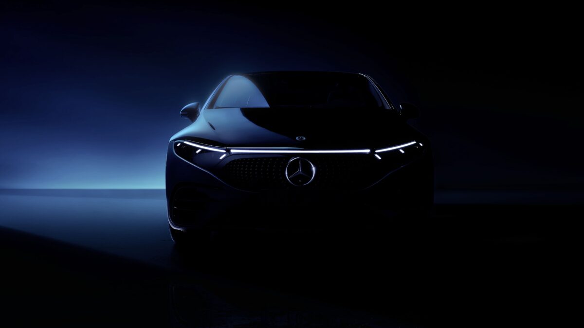 MERCEDES-BENZ EQS