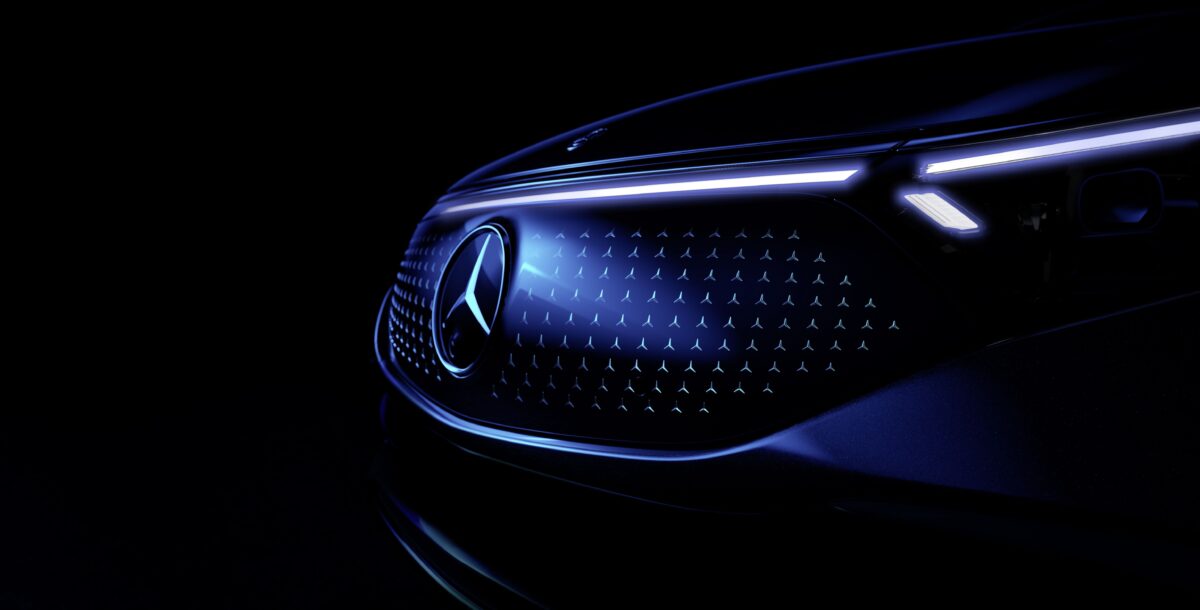 MERCEDES-BENZ EQS