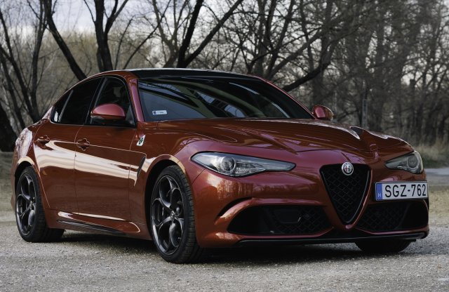 Villanymotorra cseréli az Alfa Romeo a Ferrari V6-osát!