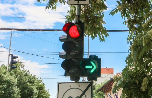 Újabb szín jöhet a közlekedési lámpákra! Te kiigazodnál rajta?