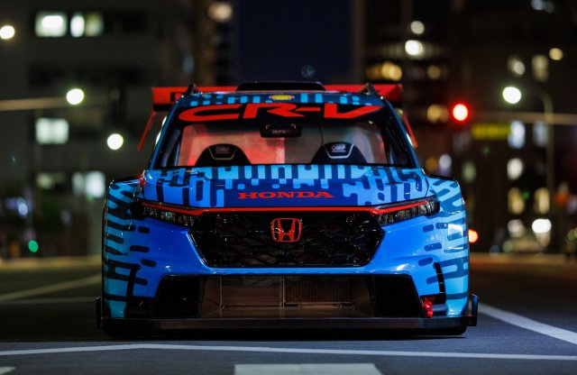 Hibrid Honda CR-V, egyenesen a Need For Speedből!