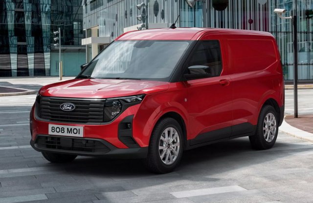 Alapjaiban újul meg a Ford Transit sorozat legkisebb tagja