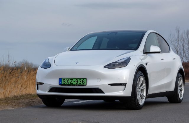 Miért engednek egyre többet a Tesla Model Y árából?