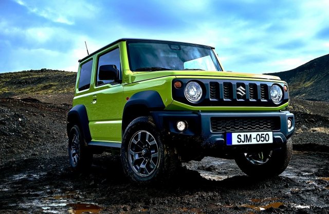 Gyorsabb a Suzuki Jimny a Toyota Aygónál? Mutatjuk a versenyt!