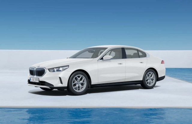 Így fest a vadiúj 5-ös BMW fapados kivitelben