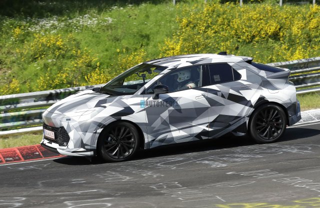Javában tesztelik az új Toyota C-HR-t, mutatjuk a prototípust