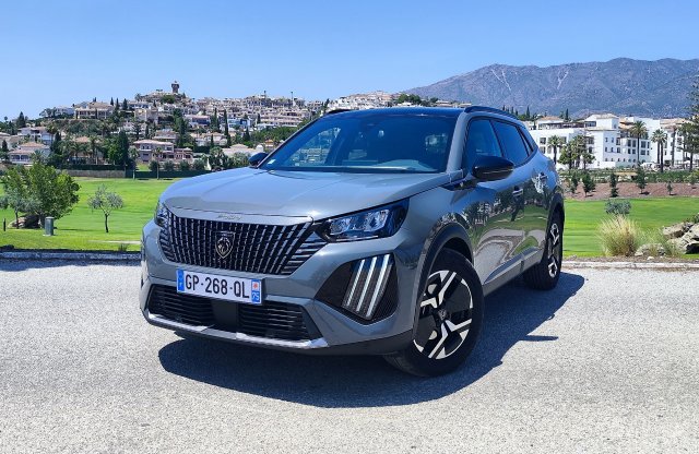 Itt az új Peugeot 2008, és a többi felvillanyozott oroszlán!