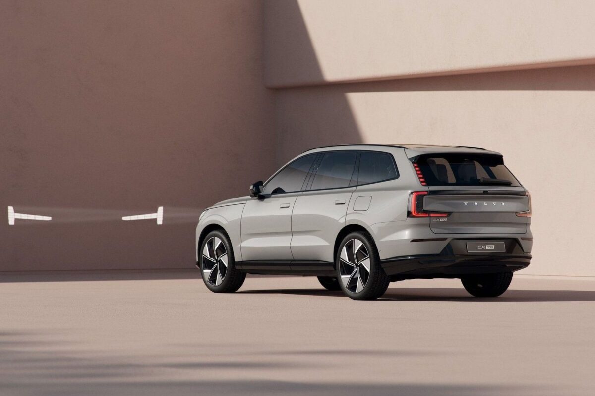 VOLVO