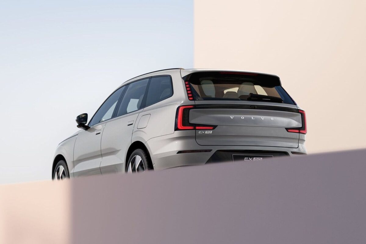 VOLVO