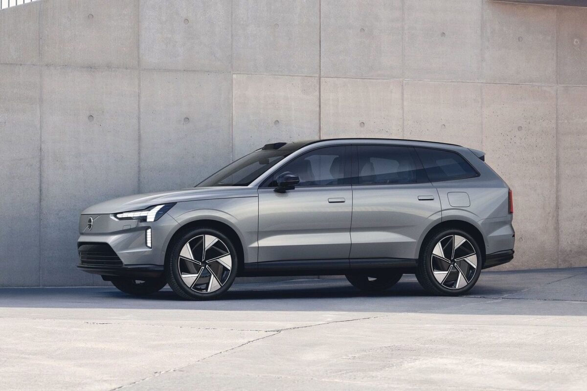 VOLVO