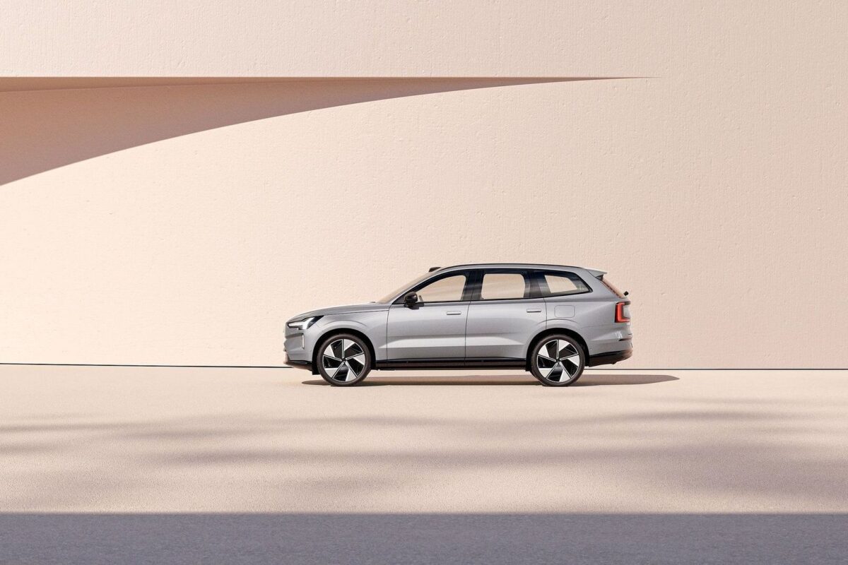 VOLVO