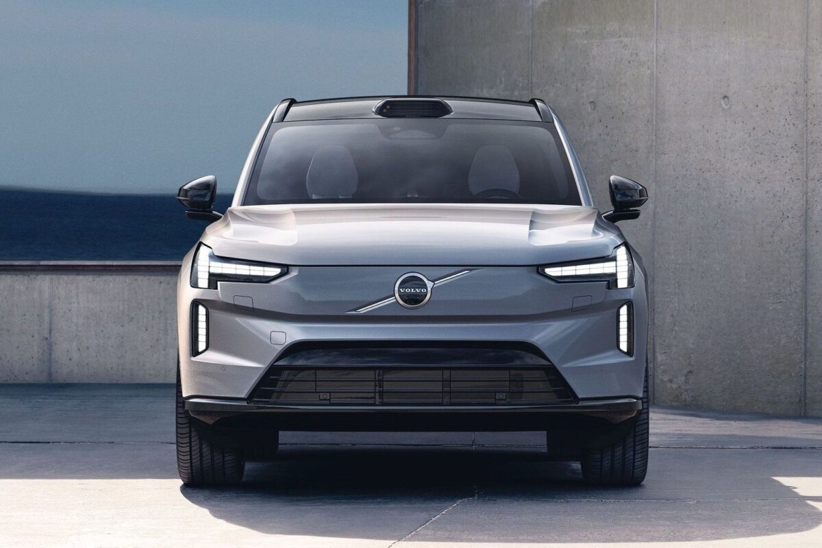 VOLVO