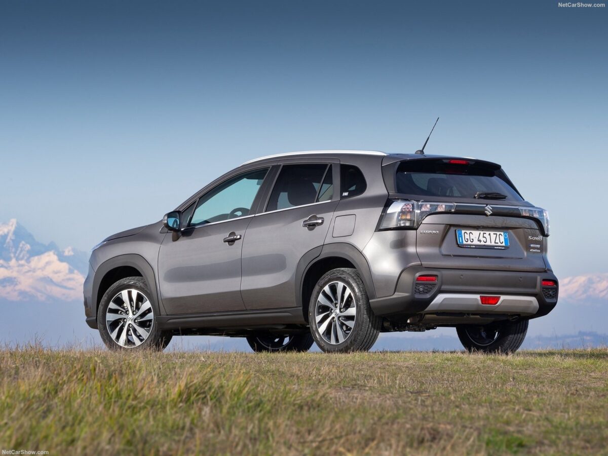 SUZUKI S-CROSS