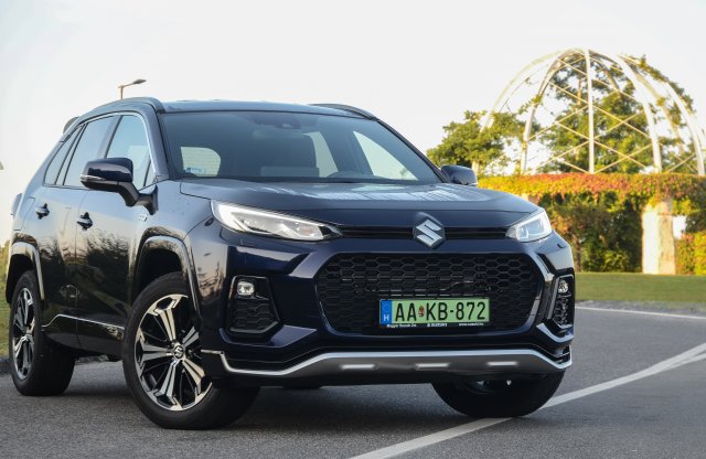 Ilyen jó autó még sohasem kapott Suzuki logót?