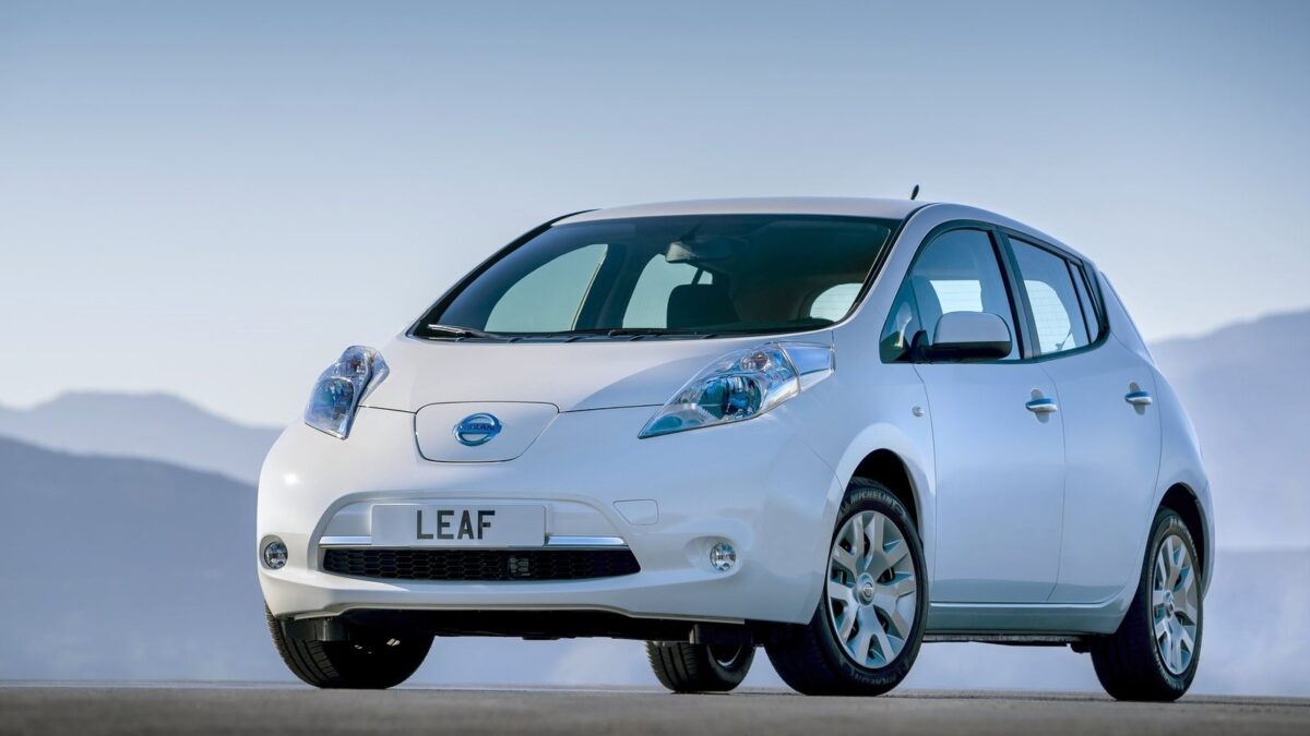 NISSAN