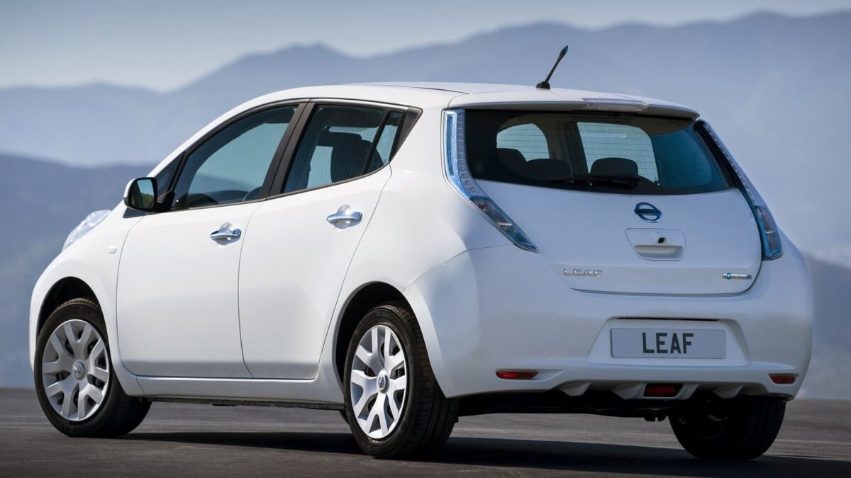NISSAN